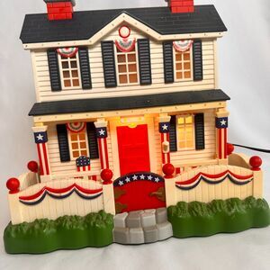 Patriotic Lighted House DecorationAmericana Red White Blue Independence Day